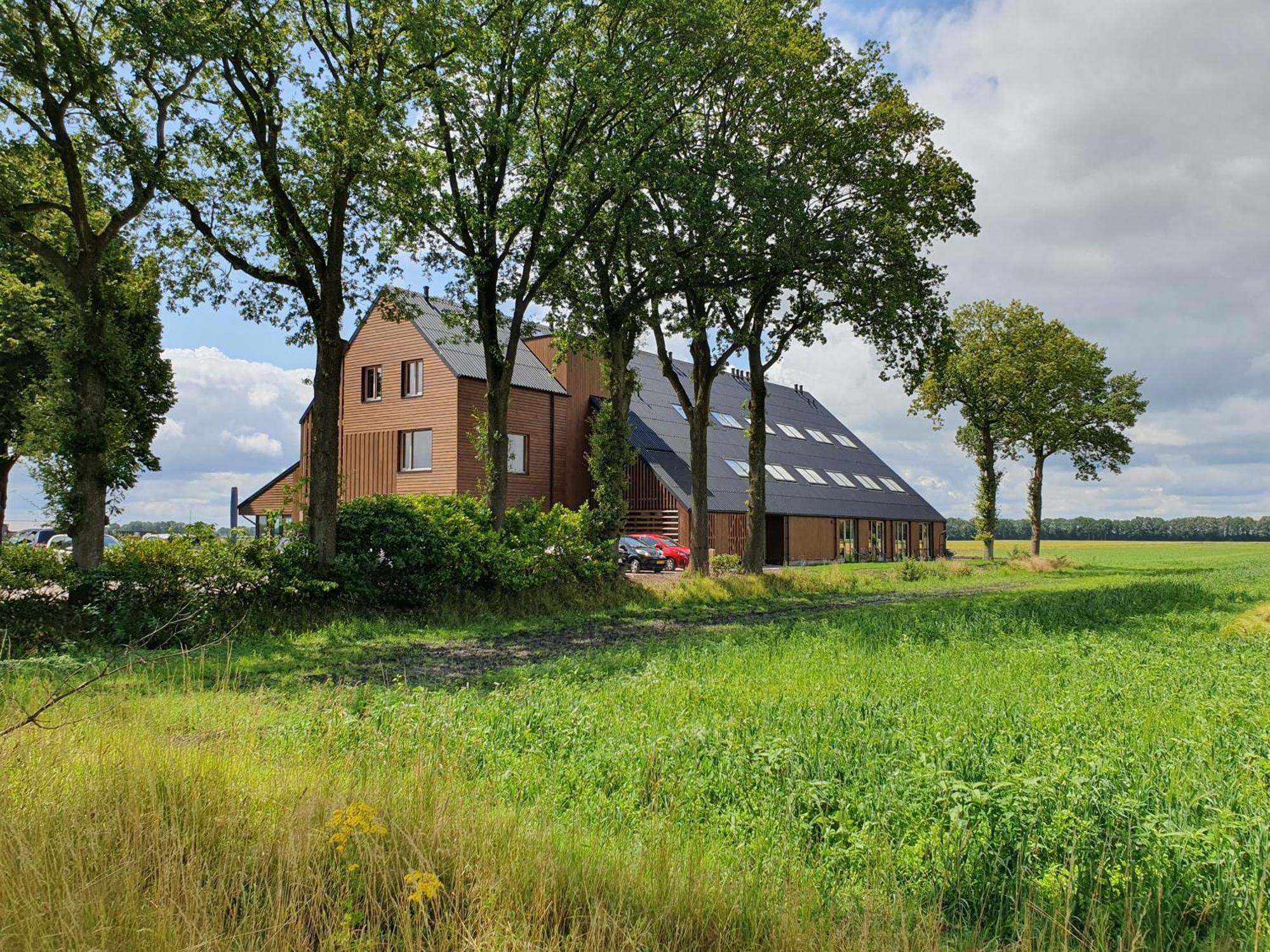 Het Hotel 3*